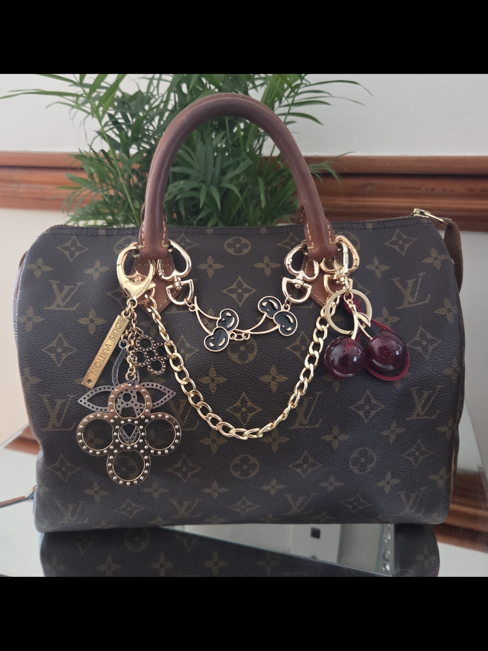 Vintage Louis Vuitton Speedy 30 Brown Monogram W/ LV Bag Charm Authentic - Picture 3 of 12